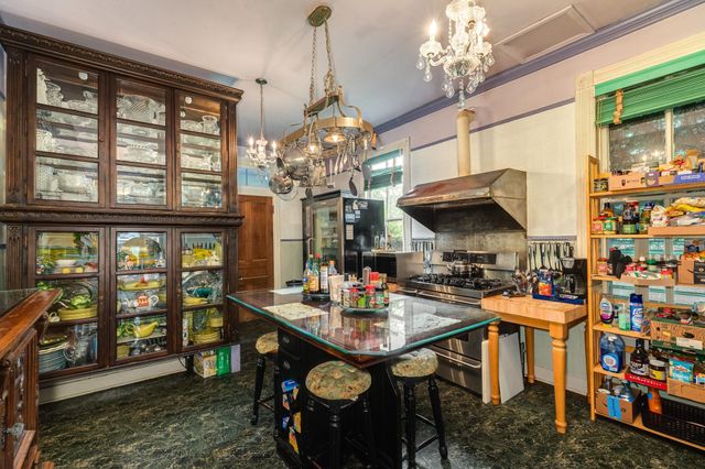 1619 Sealy Street, Galveston, TX 77550