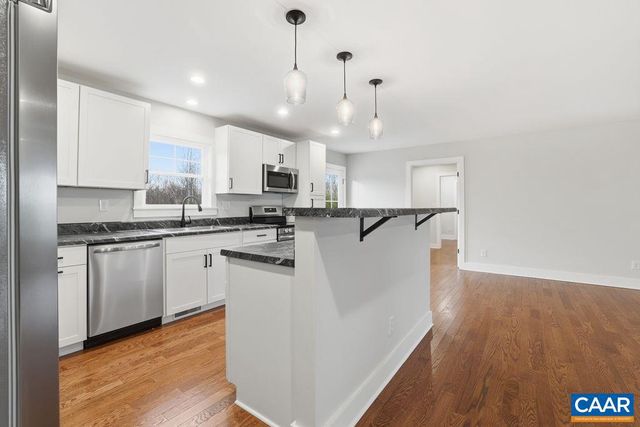 25911 N JAMES MADISON HWY, New Canton, VA 23123