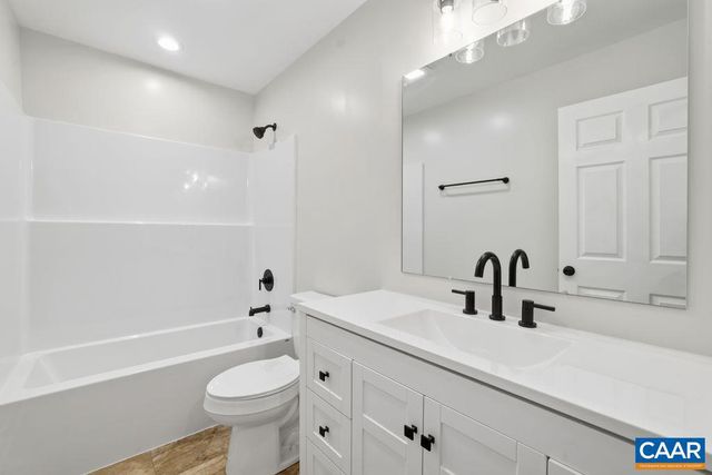 25911 N JAMES MADISON HWY, New Canton, VA 23123