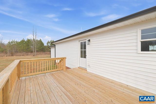 25911 N JAMES MADISON HWY, New Canton, VA 23123