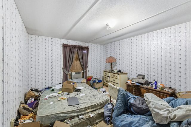 381 Chaparral, Bandera, TX 78003