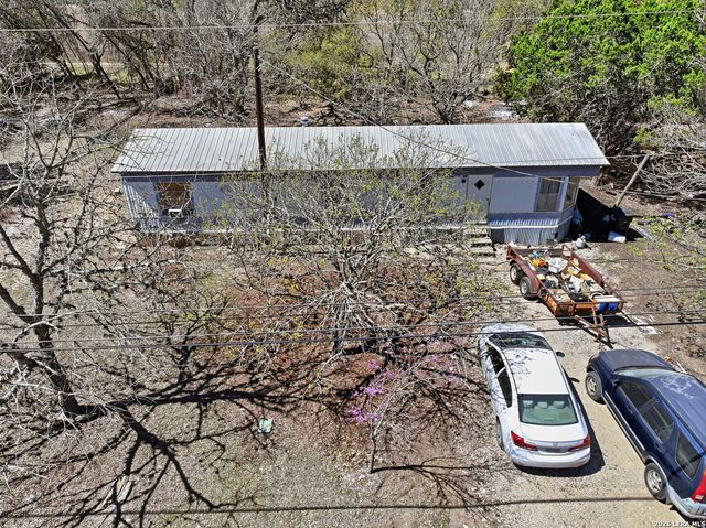 381 Chaparral, Bandera, TX 78003