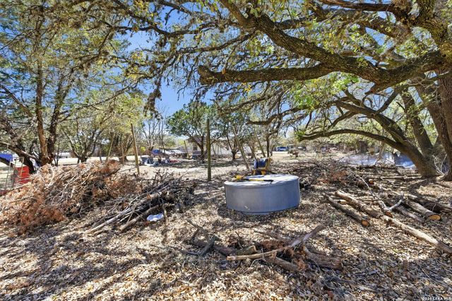 381 Chaparral, Bandera, TX 78003