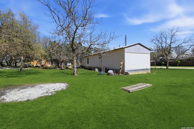 381 Chaparral, Bandera, TX 78003