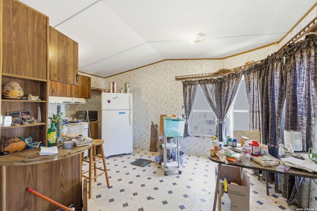 381 Chaparral, Bandera, TX 78003