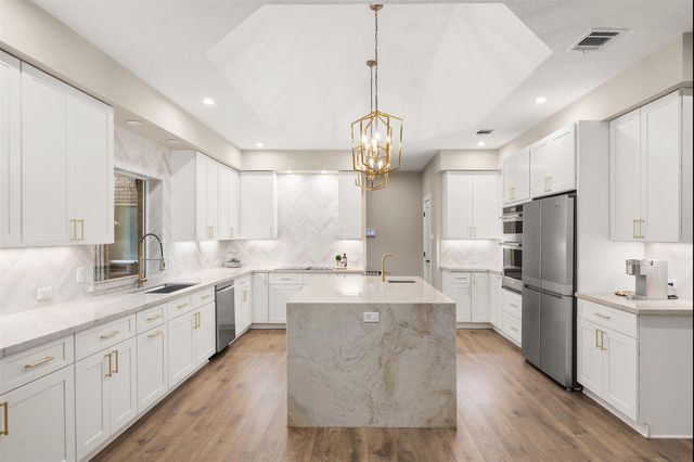 3012 Sea Pines Place, League City, TX 77573