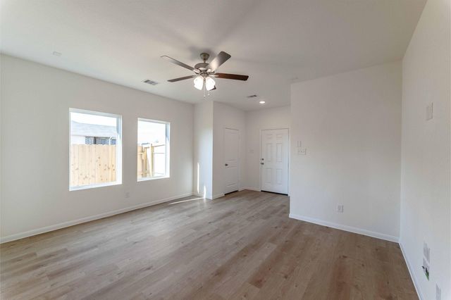 4632 Mesquite Trail Blush, Pinehurst, TX 77362