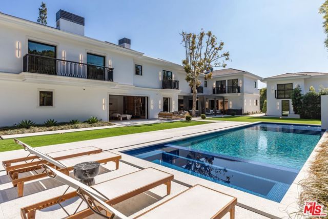 927 N Whittier Drive, Beverly Hills, CA 90210