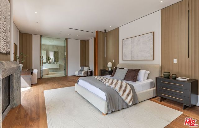 927 N Whittier Drive, Beverly Hills, CA 90210