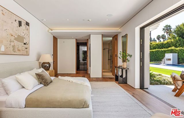927 N Whittier Drive, Beverly Hills, CA 90210