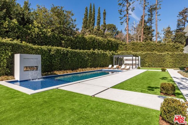927 N Whittier Drive, Beverly Hills, CA 90210