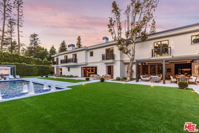 927 N Whittier Drive, Beverly Hills, CA 90210