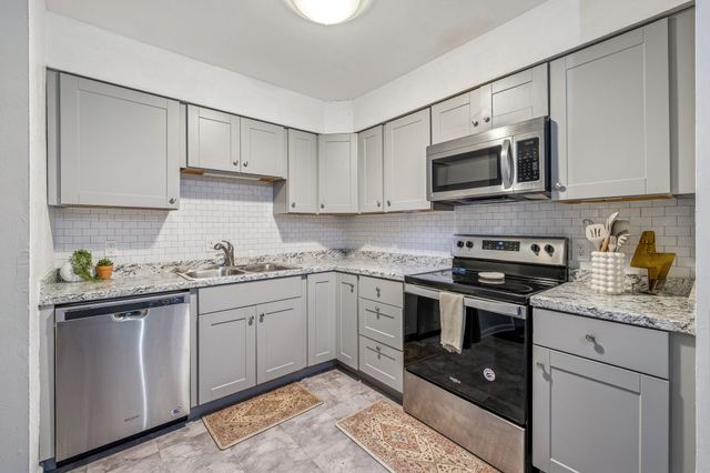 500 Paragon Mills Rd Apt E6, Nashville, TN 37211