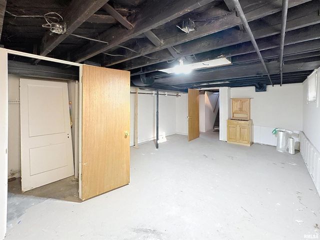 2325 38TH Street, Rock Island, IL 61201