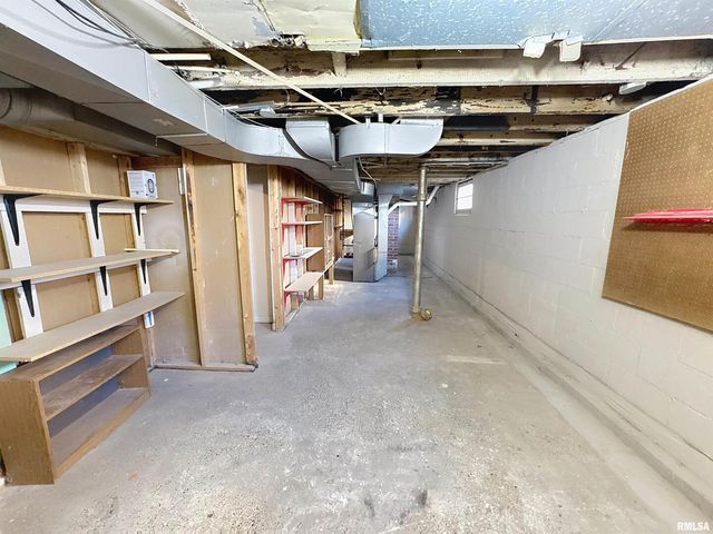 2325 38TH Street, Rock Island, IL 61201