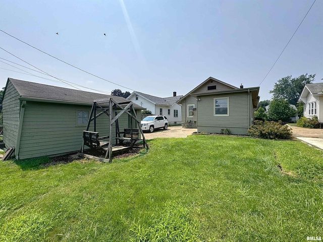 2325 38TH Street, Rock Island, IL 61201