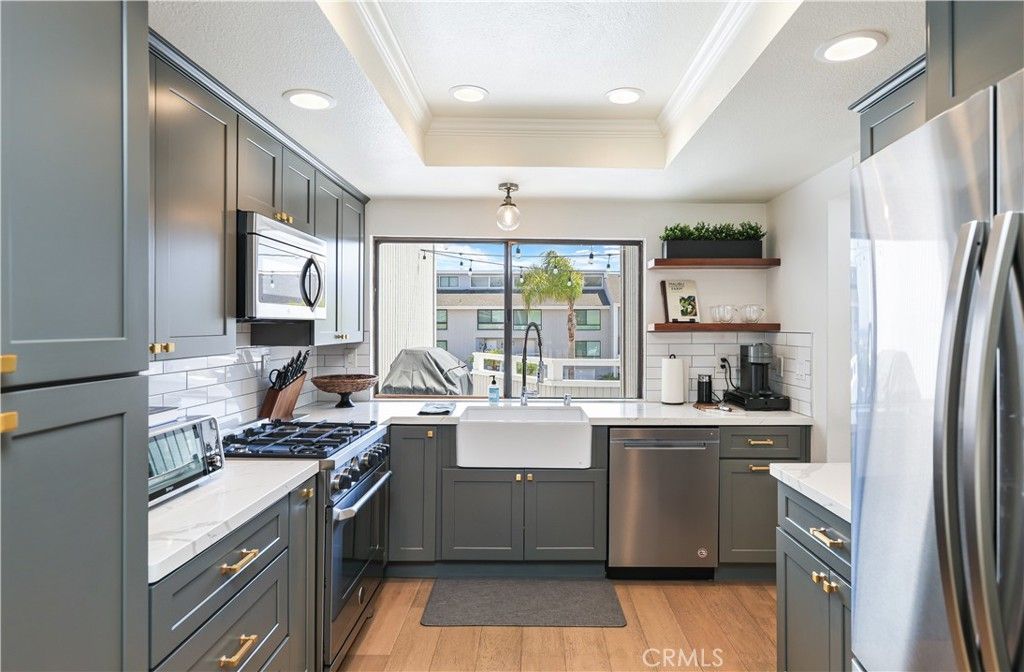 Image 15 of property listing at 10 Ima Loa Court, Newport Beach, CA 92663