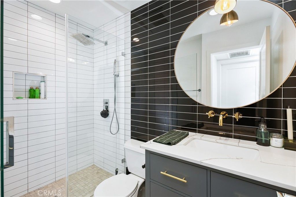 Image 29 of property listing at 10 Ima Loa Court, Newport Beach, CA 92663