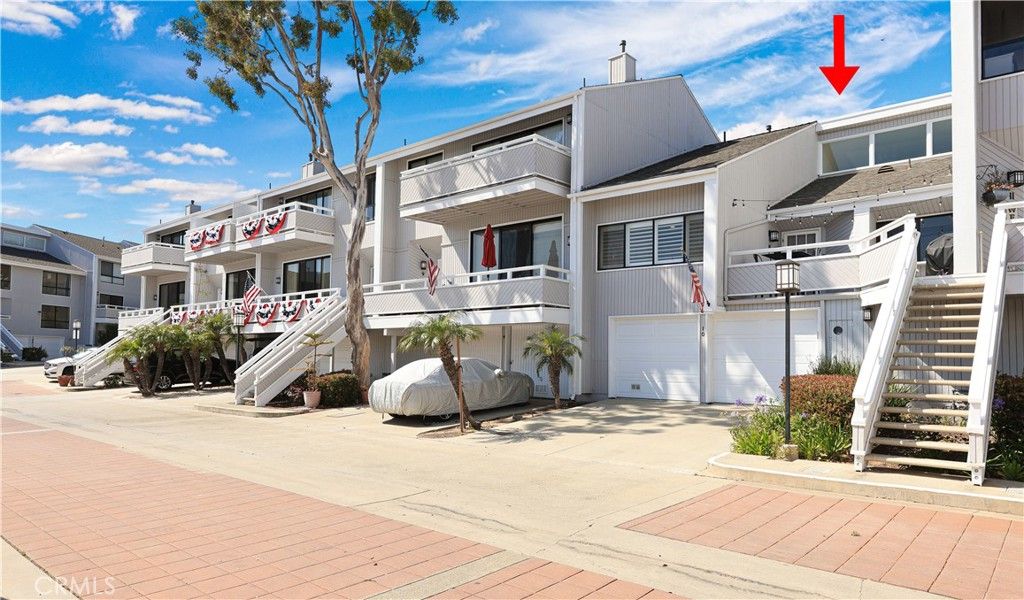 Image 40 of property listing at 10 Ima Loa Court, Newport Beach, CA 92663