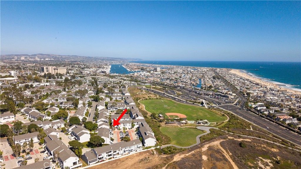 Image 41 of property listing at 10 Ima Loa Court, Newport Beach, CA 92663