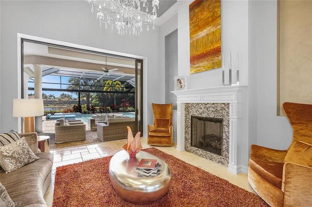 6624 Barbera LN, Naples, FL 34113