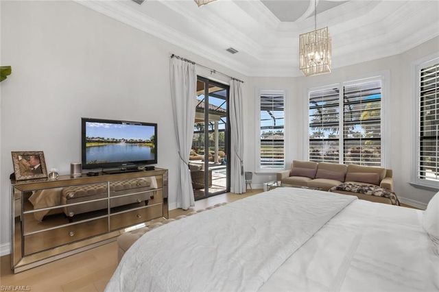 6624 Barbera LN, Naples, FL 34113