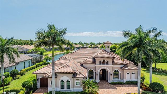 6624 Barbera LN, Naples, FL 34113