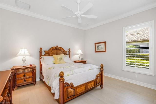 6624 Barbera LN, Naples, FL 34113