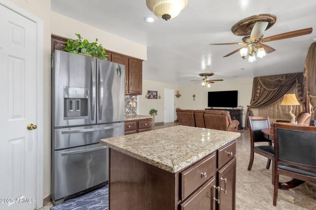 735 E GERONIMO Street, Chandler, AZ 85225