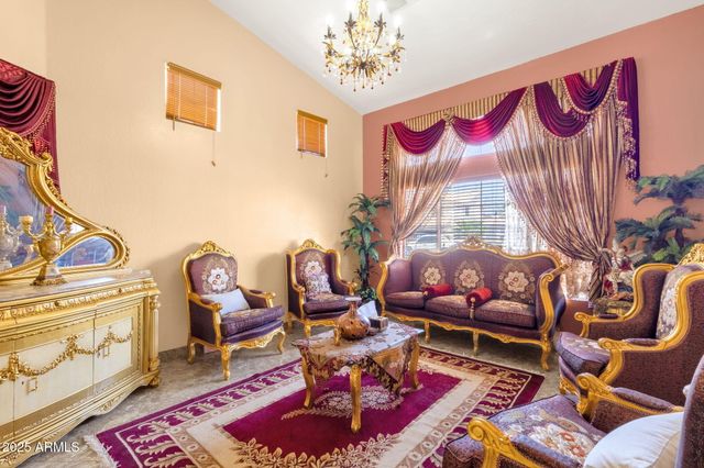 735 E GERONIMO Street, Chandler, AZ 85225