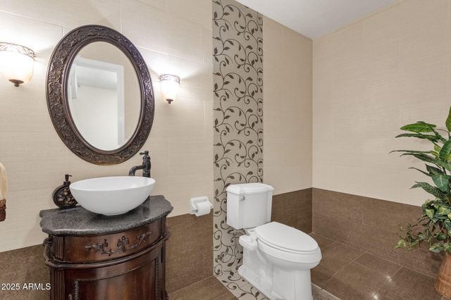 735 E GERONIMO Street, Chandler, AZ 85225