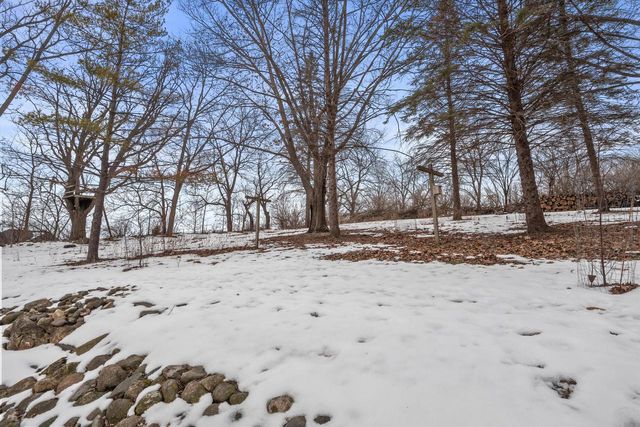 N2W27474 Arrowhead TRAIL, Waukesha, WI 53188