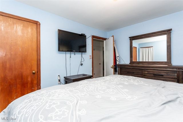 6657 Orchard Boulevard, Parma Heights, OH 44130