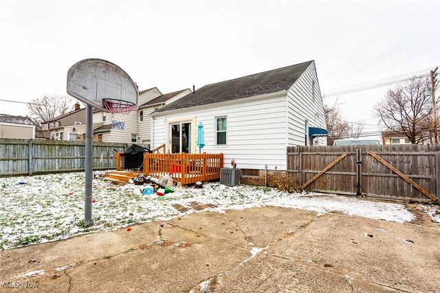 6657 Orchard Boulevard, Parma Heights, OH 44130