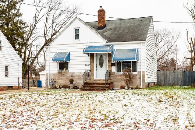 6657 Orchard Boulevard, Parma Heights, OH 44130