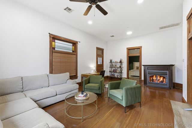 105 N 2nd Street, Wagoner, OK 74467