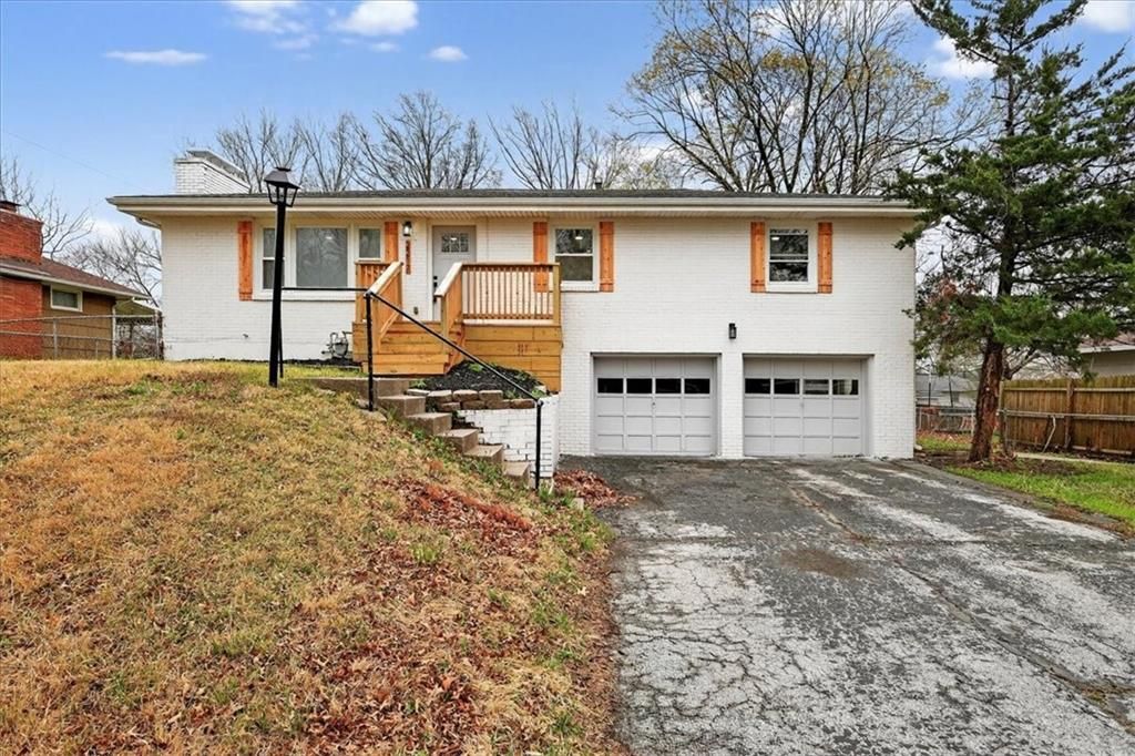 2217 N 83rd Street, Kansas City, KS 66109