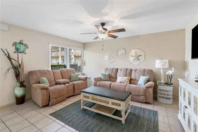 15005 Windward Dr 110, Corpus Christi, TX 78418