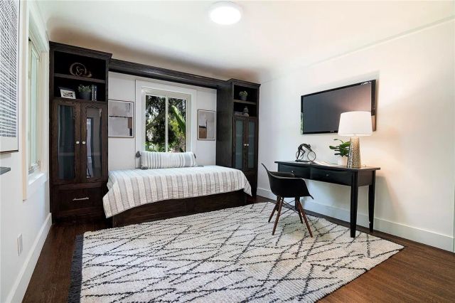 442 S Lamer Street, Burbank, CA 91506