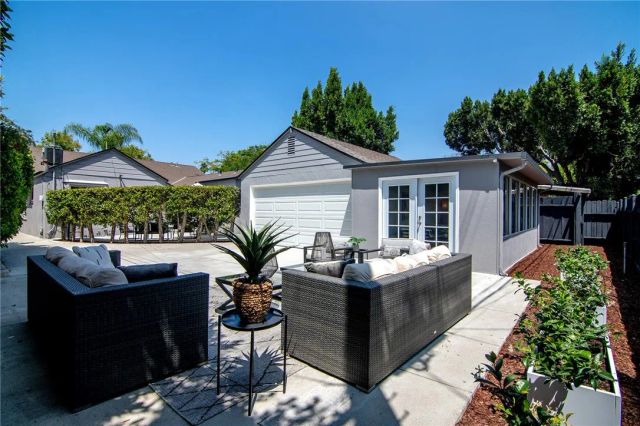 442 S Lamer Street, Burbank, CA 91506