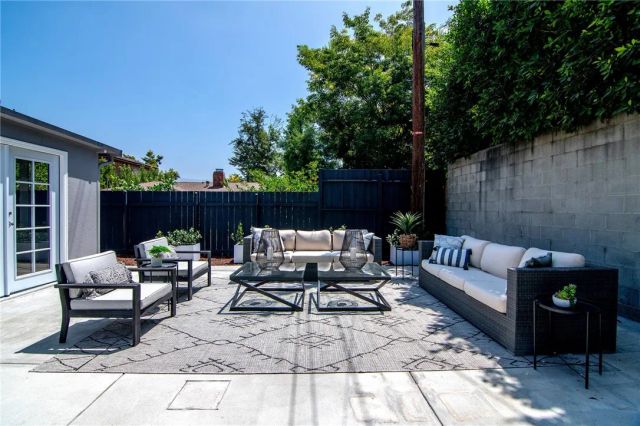 442 S Lamer Street, Burbank, CA 91506