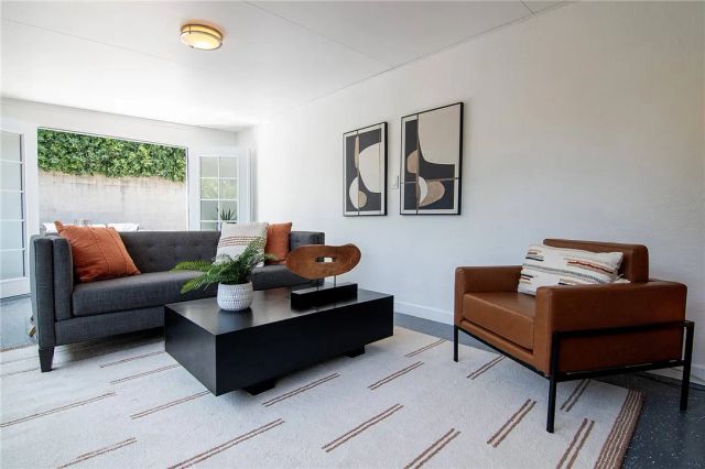 442 S Lamer Street, Burbank, CA 91506