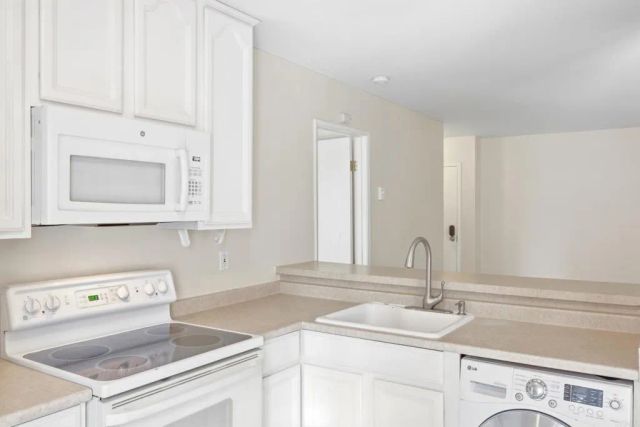 7500 Parkway Drive 207, La Mesa, CA 91942