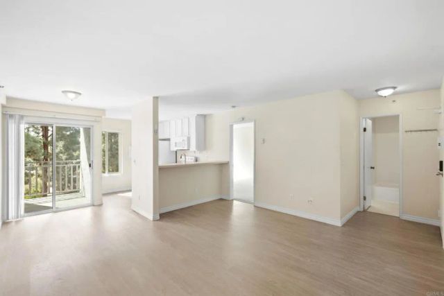 7500 Parkway Drive 207, La Mesa, CA 91942