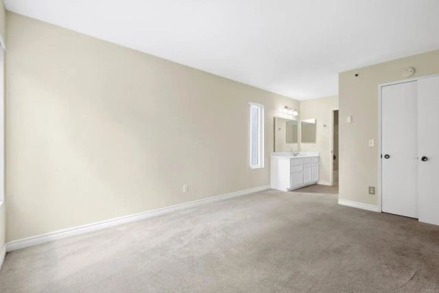 7500 Parkway Drive 207, La Mesa, CA 91942