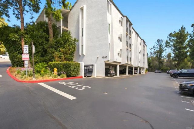 7500 Parkway Drive 207, La Mesa, CA 91942