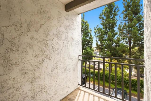 7500 Parkway Drive 207, La Mesa, CA 91942