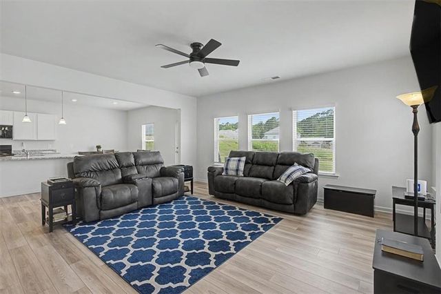 28 Arrington Drive, Adairsville, GA 30103