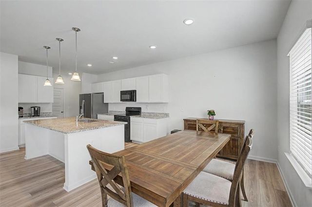 28 Arrington Drive, Adairsville, GA 30103