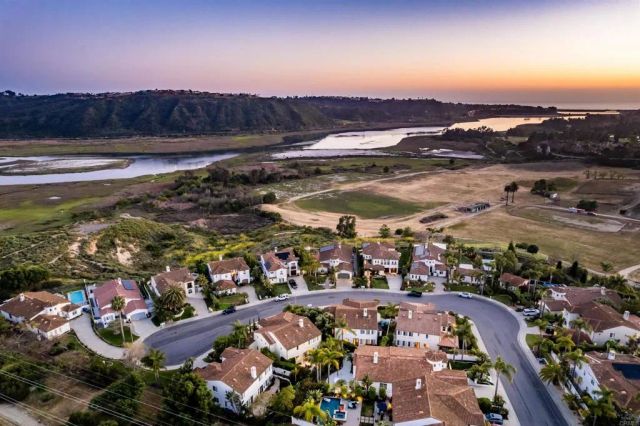 7216 Sanderling Court, Carlsbad, CA 92011